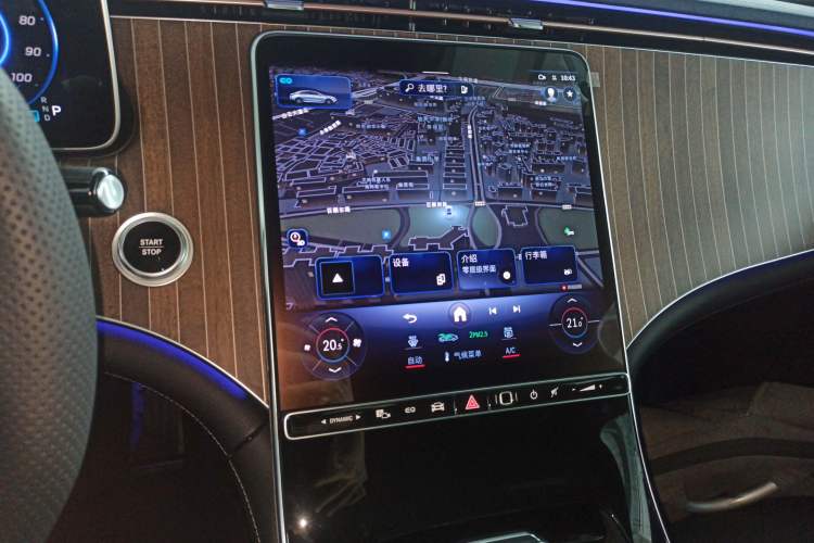 Used Mercedes-Benz EQE 2025 500 4MATIC Luxury Edition Audio And AC Panel
