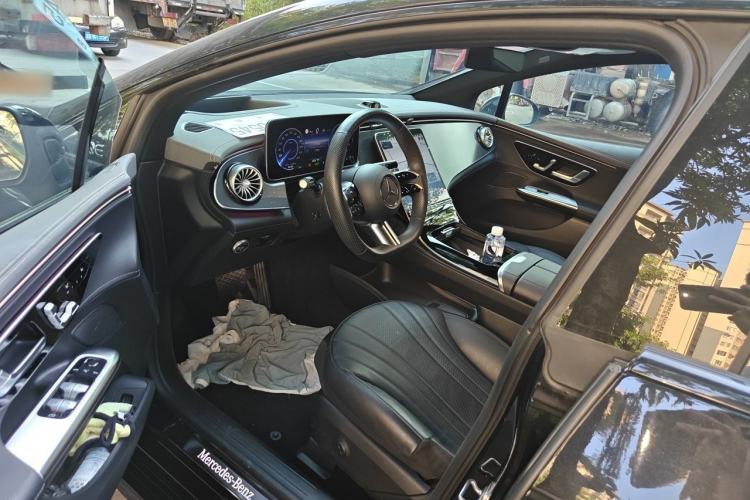 Used Mercedes-Benz EQE 2025 500 4MATIC Flagship Edition Driver Seat