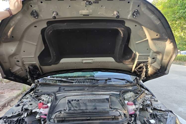 Used Mercedes-Benz EQE 2025 500 4MATIC Flagship Edition Engine Bay