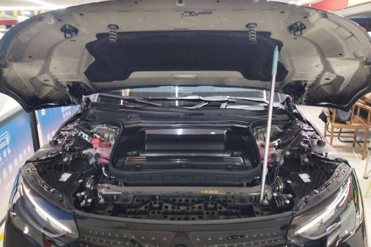 Used Mercedes-Benz EQE 2025 500 4MATIC Luxury Edition Engine Bay