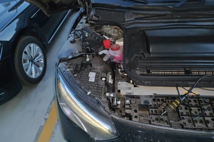 Used Mercedes-Benz EQE 2025 500 4MATIC Pioneer Edition Engine Bay Right