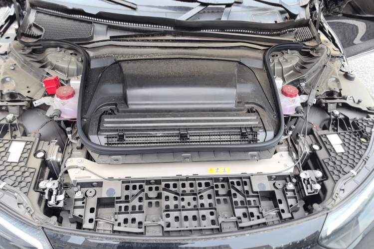Used Mercedes-Benz EQE 2025 500 4MATIC Pioneer Edition Engine Bay