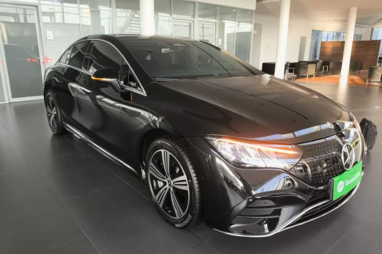 Used Mercedes-Benz EQE 2025 500 4MATIC Pioneer Edition Exterior 2