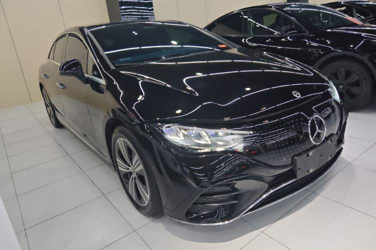 Used Mercedes-Benz EQE 2025 500 4MATIC Pioneer Edition Exterior 2