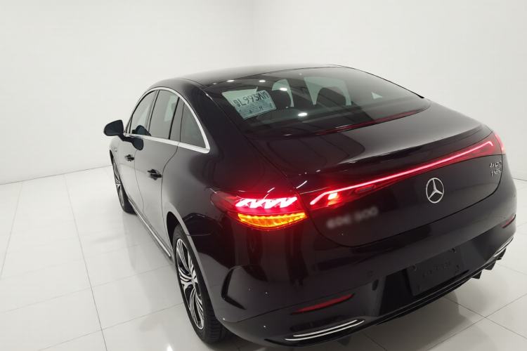 Used Mercedes-Benz EQE 2025 500 4MATIC Luxury Edition Exterior 2