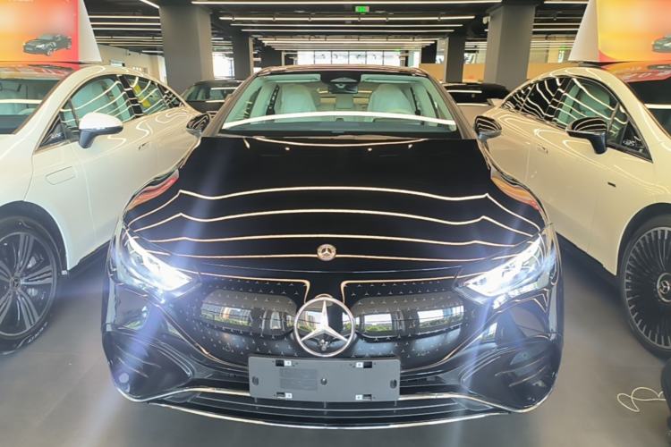 Used Mercedes-Benz EQE 2025 500 4MATIC Pioneer Edition Front