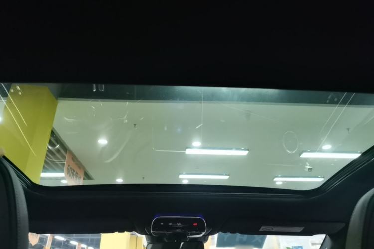 Used Mercedes-Benz EQE 2025 500 4MATIC Pioneer Edition Headliner