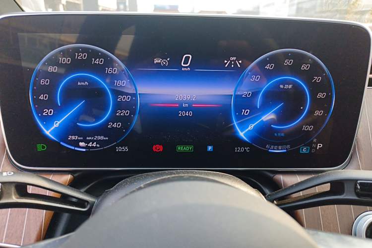 Used Mercedes-Benz EQE 2025 500 4MATIC Pioneer Edition Instrument Cluster