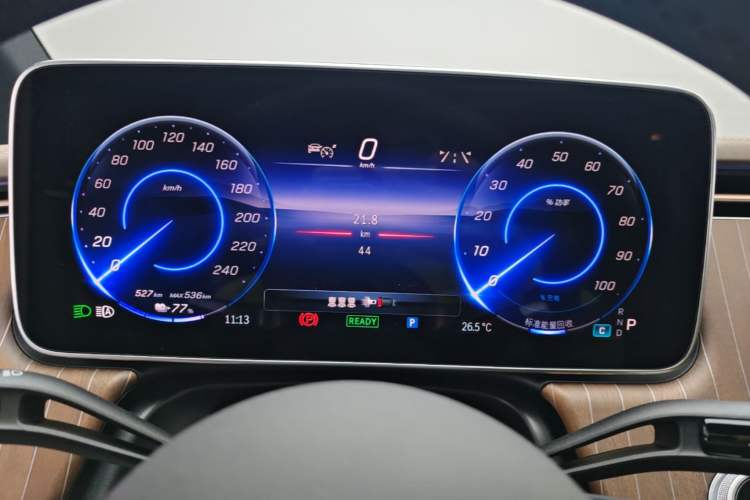 Used Mercedes-Benz EQE 2025 500 4MATIC Pioneer Edition Instrument Cluster