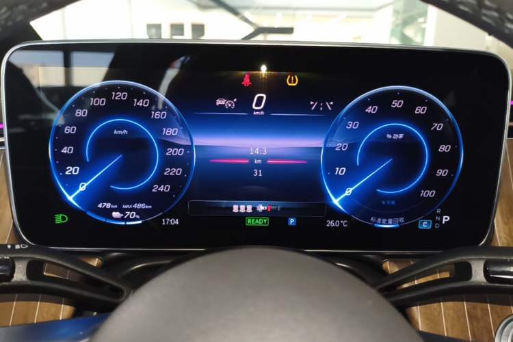 Used Mercedes-Benz EQE 2025 500 4MATIC Pioneer Edition Instrument Cluster