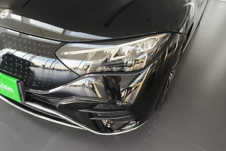 Used Mercedes-Benz EQE 2025 500 4MATIC Pioneer Edition Left Front Headlight