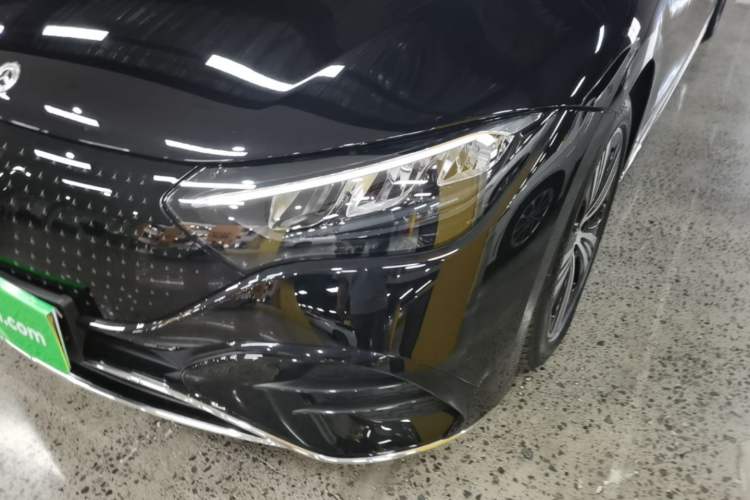 Used Mercedes-Benz EQE 2025 500 4MATIC Pioneer Edition Left Front Headlight