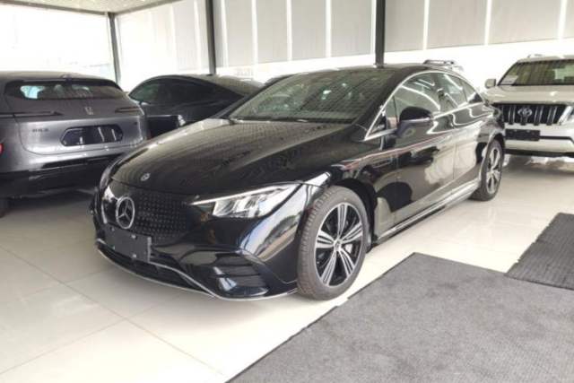 Used Mercedes-Benz EQE 2025 500 4MATIC Pioneer Edition