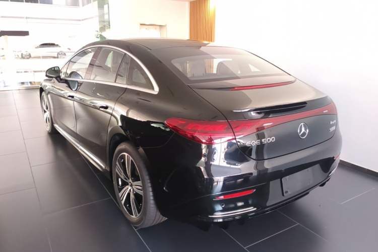 Used Mercedes-Benz EQE 2025 500 4MATIC Pioneer Edition Rear Left 45 Deg