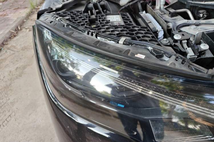 Used Mercedes-Benz EQE 2025 500 4MATIC Flagship Edition Right Front Headlight