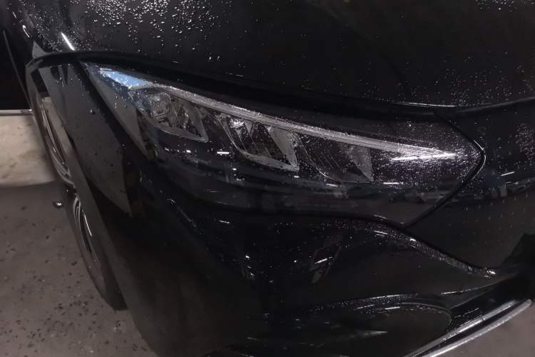 Used Mercedes-Benz EQE 2025 500 4MATIC Pioneer Edition Right Front Headlight
