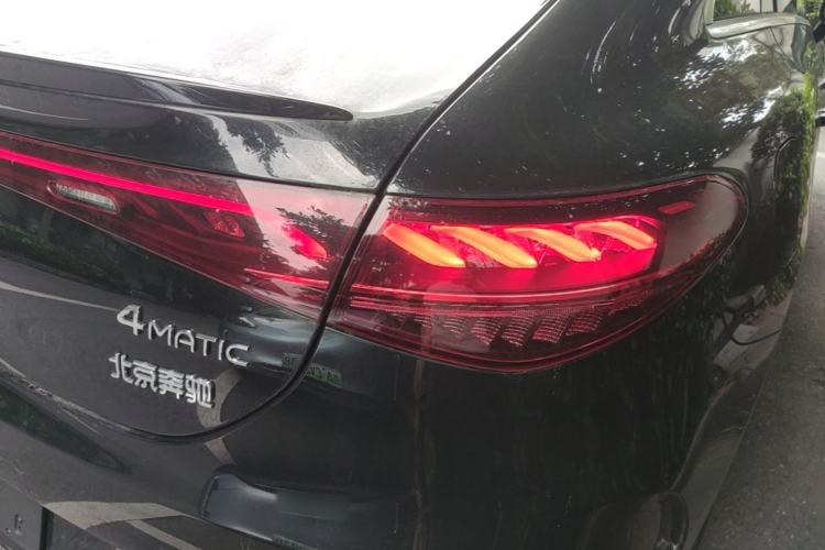 Used Mercedes-Benz EQE 2025 500 4MATIC Pioneer Edition Right Rear Taillight