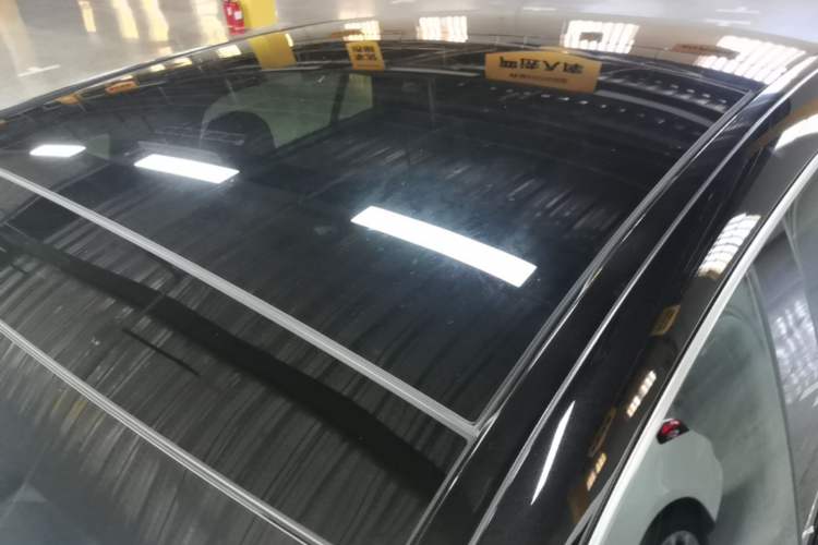 Used Mercedes-Benz EQE 2025 500 4MATIC Pioneer Edition Roof