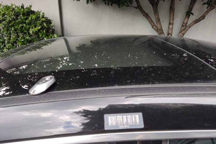 Used Mercedes-Benz EQE 2025 500 4MATIC Pioneer Edition Roof