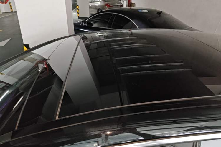 Used Mercedes-Benz EQE 2025 500 4MATIC Pioneer Edition Roof