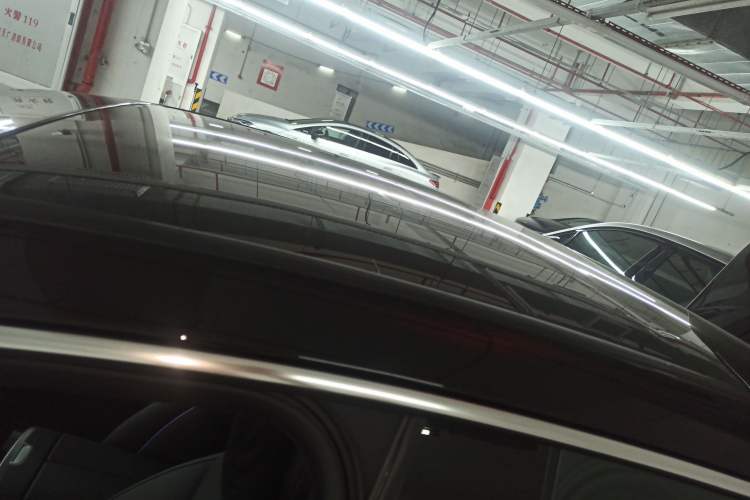 Used Mercedes-Benz EQE 2025 500 4MATIC Luxury Edition Roof