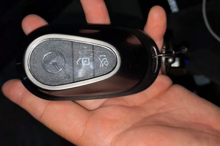 Used Mercedes-Benz EQE 2025 500 4MATIC Pioneer Edition Vehicle Key