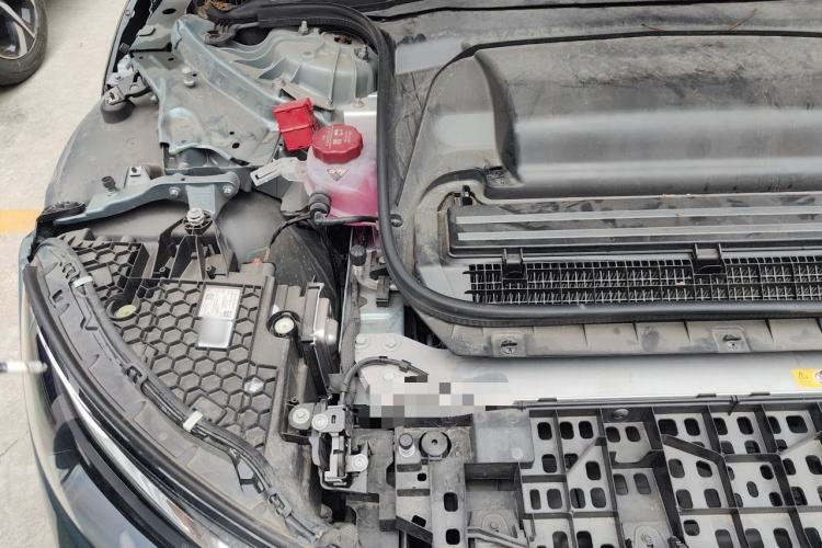 Used Mercedes-Benz EQE 2025 500 4MATIC Luxury Edition Engine Bay Right