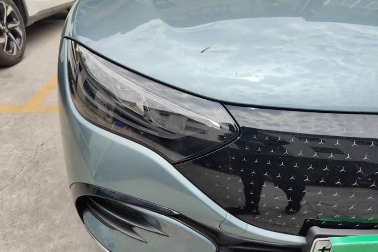 Used Mercedes-Benz EQE 2025 500 4MATIC Luxury Edition Right Front Headlight
