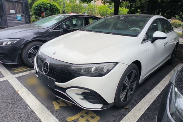 Used Mercedes-Benz EQE 2025 500 4MATIC Pioneer Edition