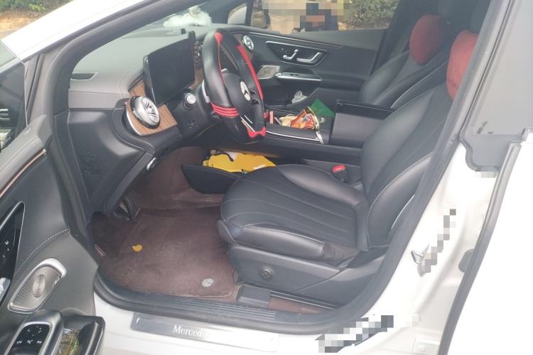 Used Mercedes-Benz EQE 2025 500 4MATIC Pioneer Edition Driver Seat