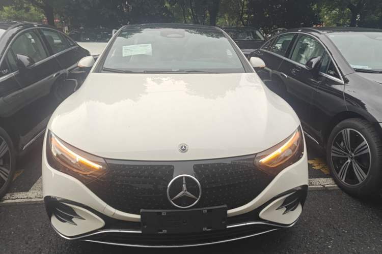 Used Mercedes-Benz EQE 2025 500 4MATIC Pioneer Edition Front