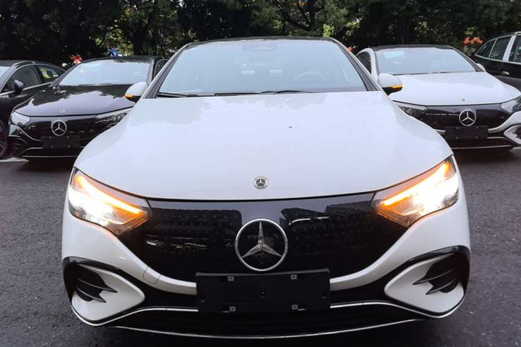 Used Mercedes-Benz EQE 2025 500 4MATIC Pioneer Edition Front