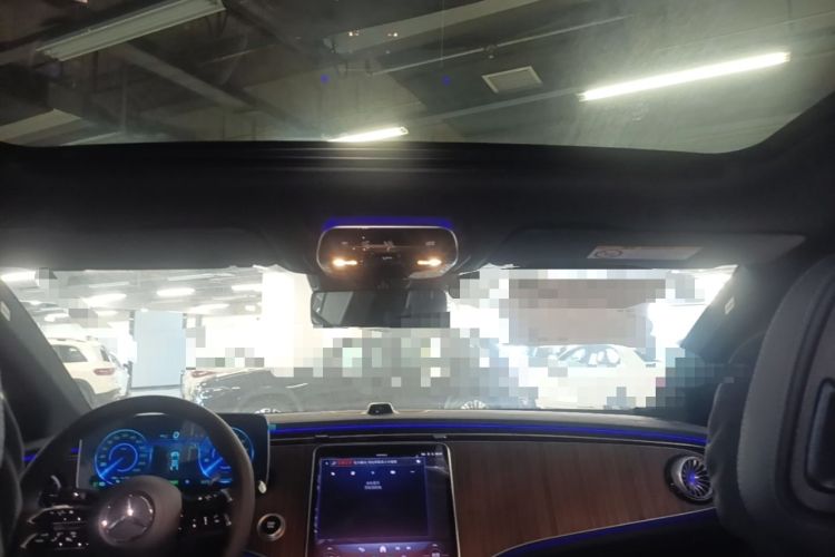 Used Mercedes-Benz EQE 2025 500 4MATIC Pioneer Edition Headliner
