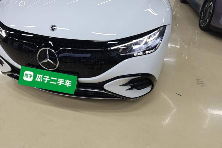 Used Mercedes-Benz EQE 2025 500 4MATIC Pioneer Edition Left Front Headlight