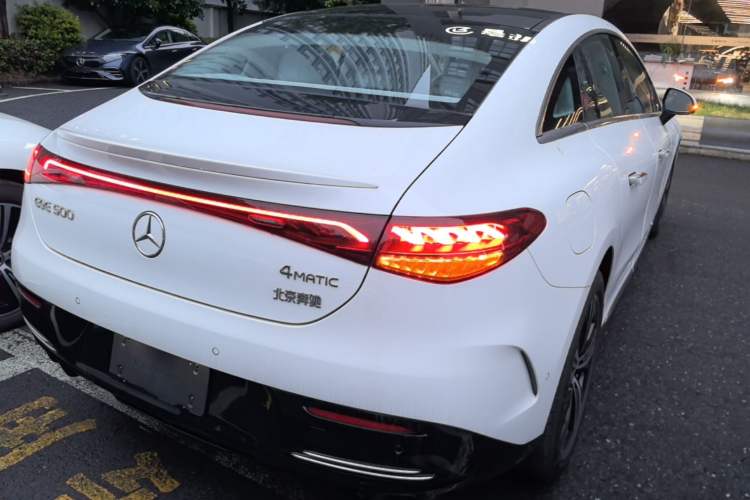 Used Mercedes-Benz EQE 2025 500 4MATIC Pioneer Edition Rear Right 45 Deg
