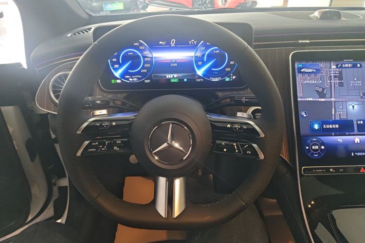 Used Mercedes-Benz EQE 2025 500 4MATIC Pioneer Edition Steering Wheel