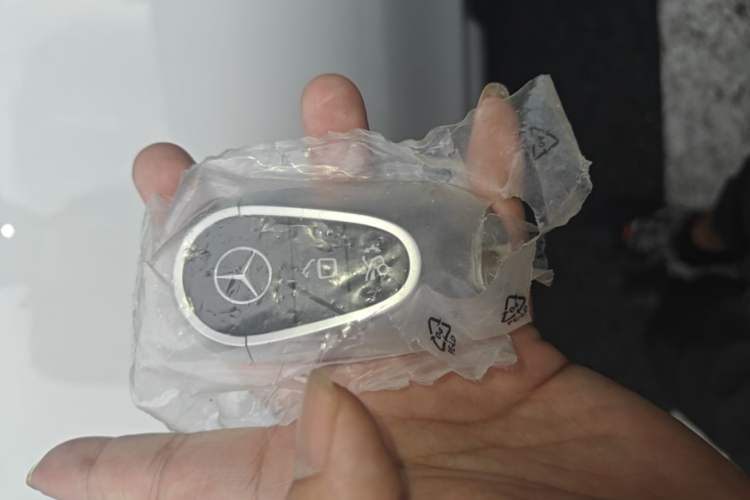Used Mercedes-Benz EQE 2025 500 4MATIC Pioneer Edition Vehicle Key