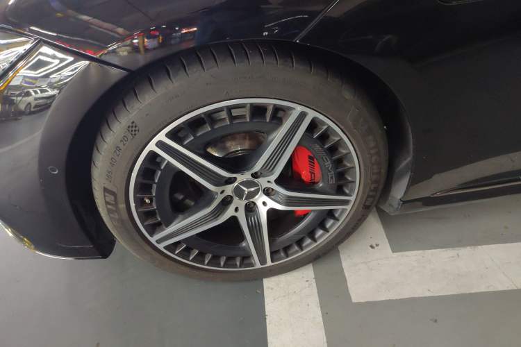 Used Mercedes-Benz EQE AMG 2023 AMG EQE 53 4MATIC+ Left Front Wheel Hub