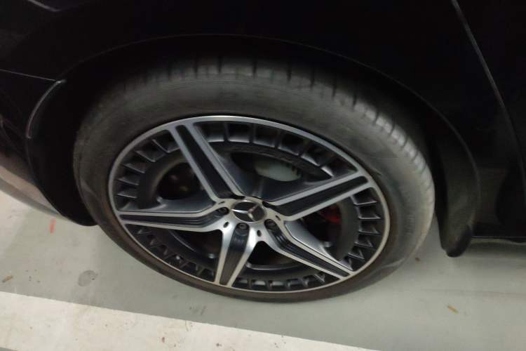 Used Mercedes-Benz EQE AMG 2023 AMG EQE 53 4MATIC+ Right Rear Wheel Hub