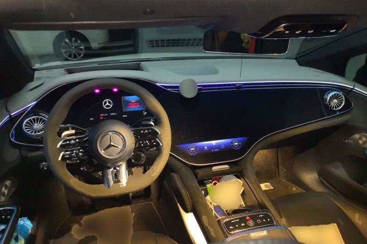 Used Mercedes-Benz EQE AMG 2023 AMG EQE 53 4MATIC+ Center Console
