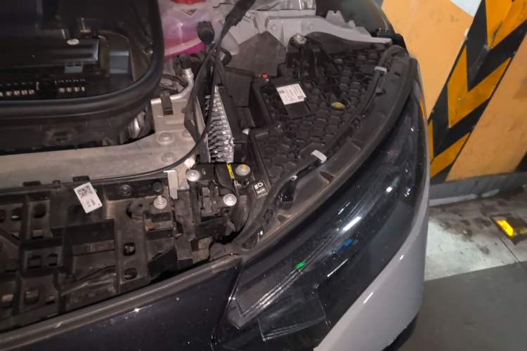 Used Mercedes-Benz EQE AMG 2023 AMG EQE 53 4MATIC+ Engine Bay Left
