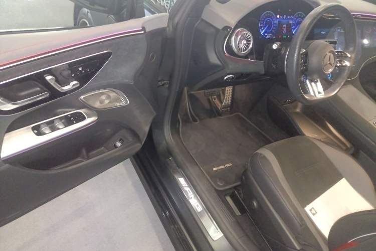 Used Mercedes-Benz EQE AMG 2023 AMG EQE 53 4MATIC+ Interior 3