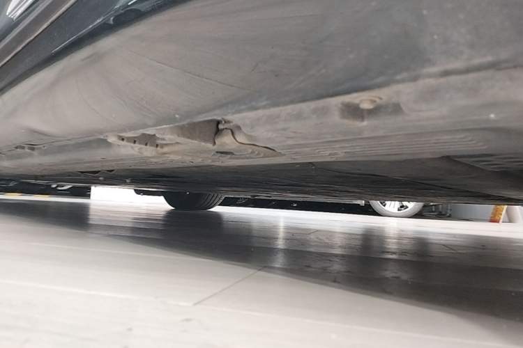 Used Mercedes-Benz EQE AMG 2023 AMG EQE 53 4MATIC+ Left Side Sill