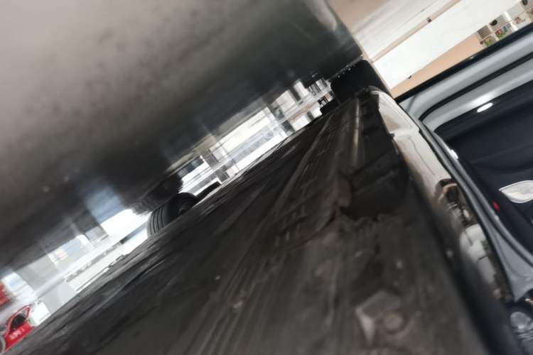 Used Mercedes-Benz EQE AMG 2023 AMG EQE 53 4MATIC+ Left Side Sill
