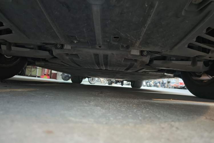 Used Mercedes-Benz EQE SUV 2023 350 4MATIC Pioneer Edition Chassis Rear