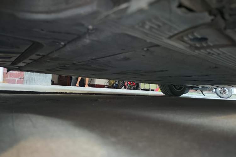Used Mercedes-Benz EQE SUV 2023 350 4MATIC Pioneer Edition Chassis Rear Right