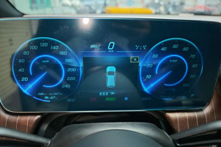 Used Mercedes-Benz EQE SUV 2023 350 4MATIC Pioneer Edition Instrument Cluster