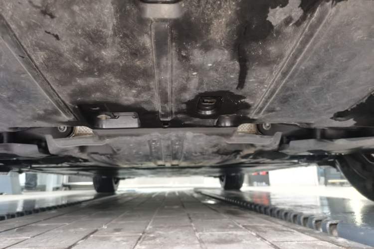 Used Mercedes-Benz EQE SUV 2023 500 4MATIC Chassis Rear