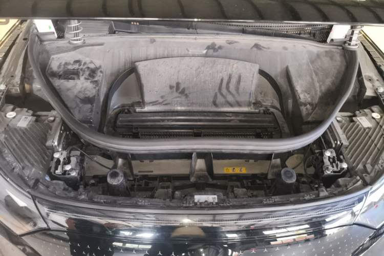 Used Mercedes-Benz EQE SUV 2023 500 4MATIC Special Edition Engine Bay
