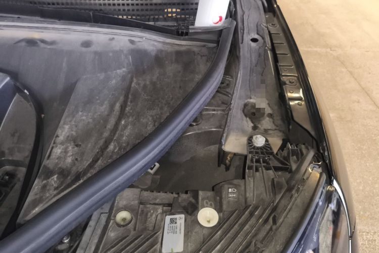 Used Mercedes-Benz EQE SUV 2023 500 4MATIC Special Edition Engine Bay Left